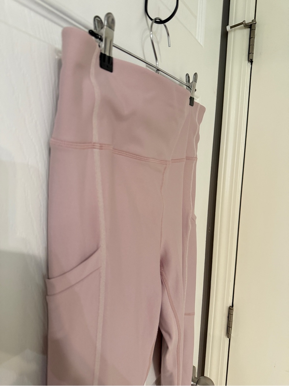 Fabletics - Light Pink High-Waist Leggings - Picture 4 of 9